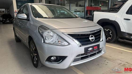 NISSAN VERSA 1.6 16V FLEXSTART UNIQUE 4P MANUAL NISSAN VERSA 1.6 16V FLEXSTART UNIQUE 4P MANUAL